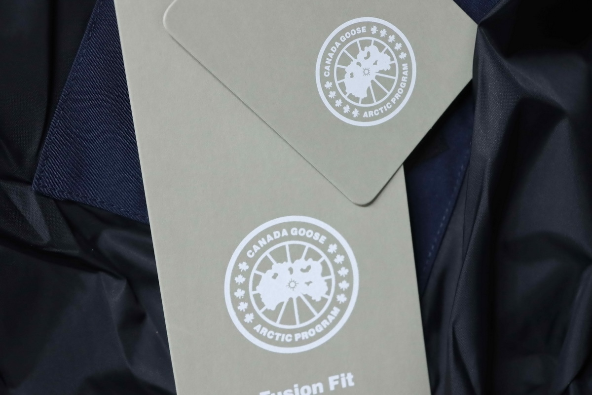  Canada goose  Mystique Down Jacket Dark Blue