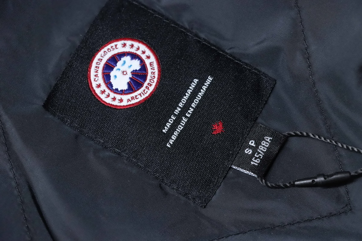 Canada goose Plaid Hooded Knit Jacket Black