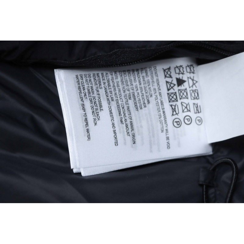  Canada goose  Hooded down jacket black