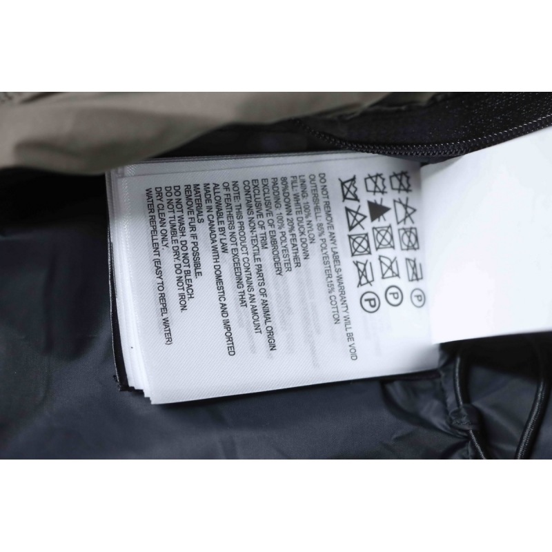  Canada goose  Hooded down jacket brown