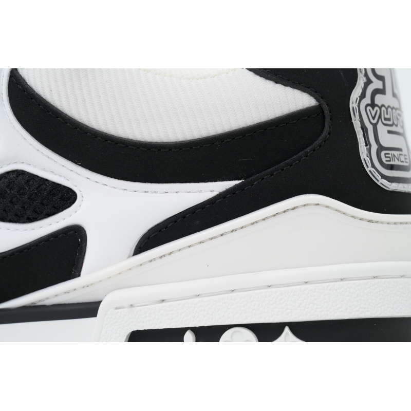 PK God Batch LOUIS VUITTON Black And White