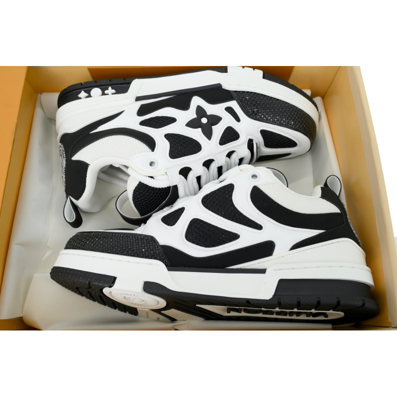 PK God Batch LOUIS VUITTON Black And White