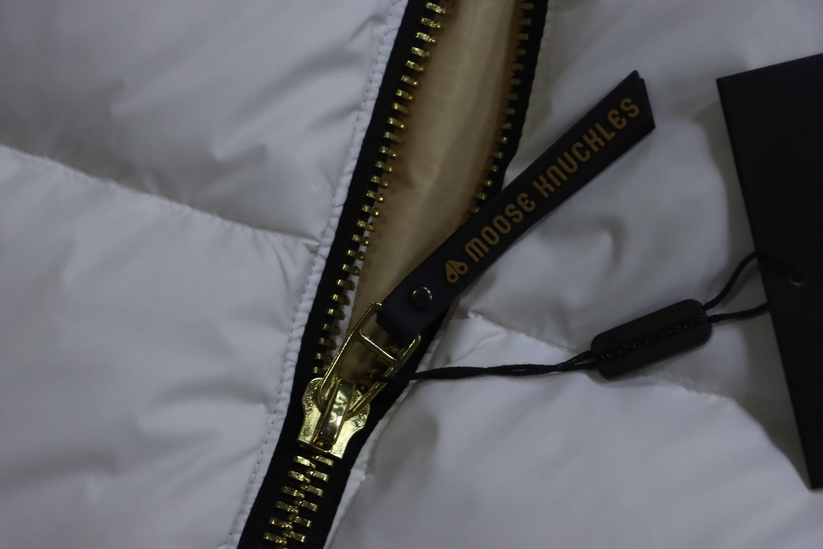 Moose knuckless Gold Scissors Stand Collar Large Plaid Down Jacket White