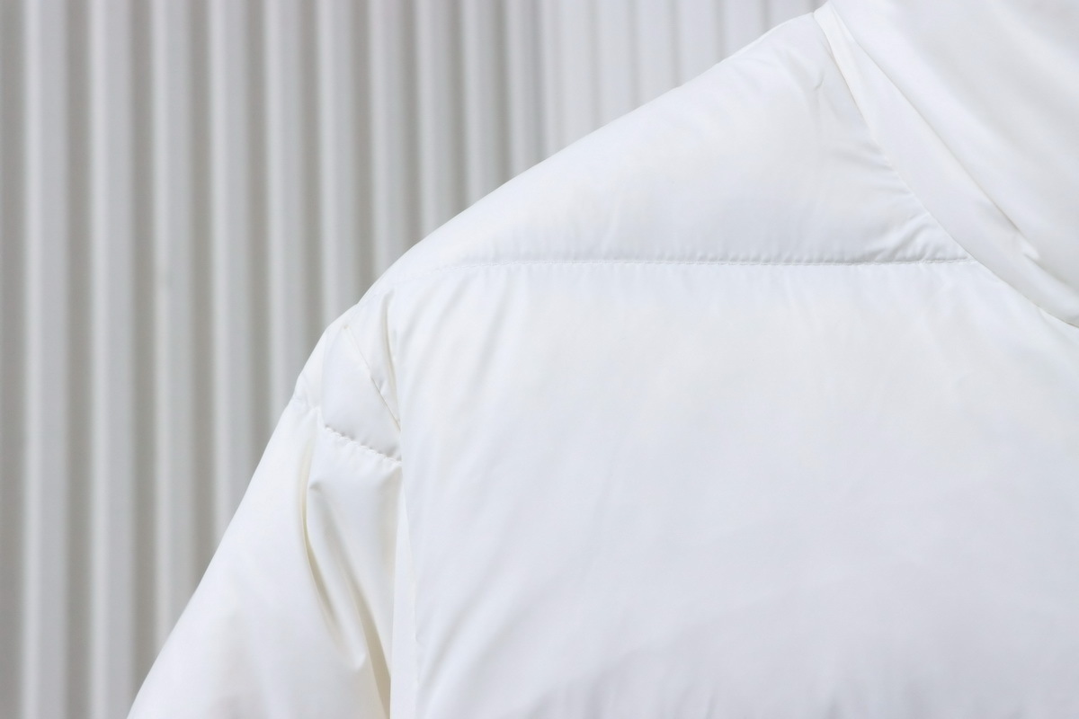 Moose knuckless Gold Scissors Stand Collar Large Plaid Down Jacket White