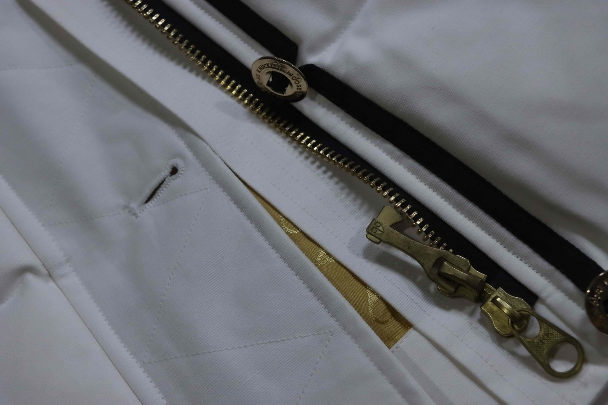 Moose knuckless Women's Gold Scissors Down Jacket White