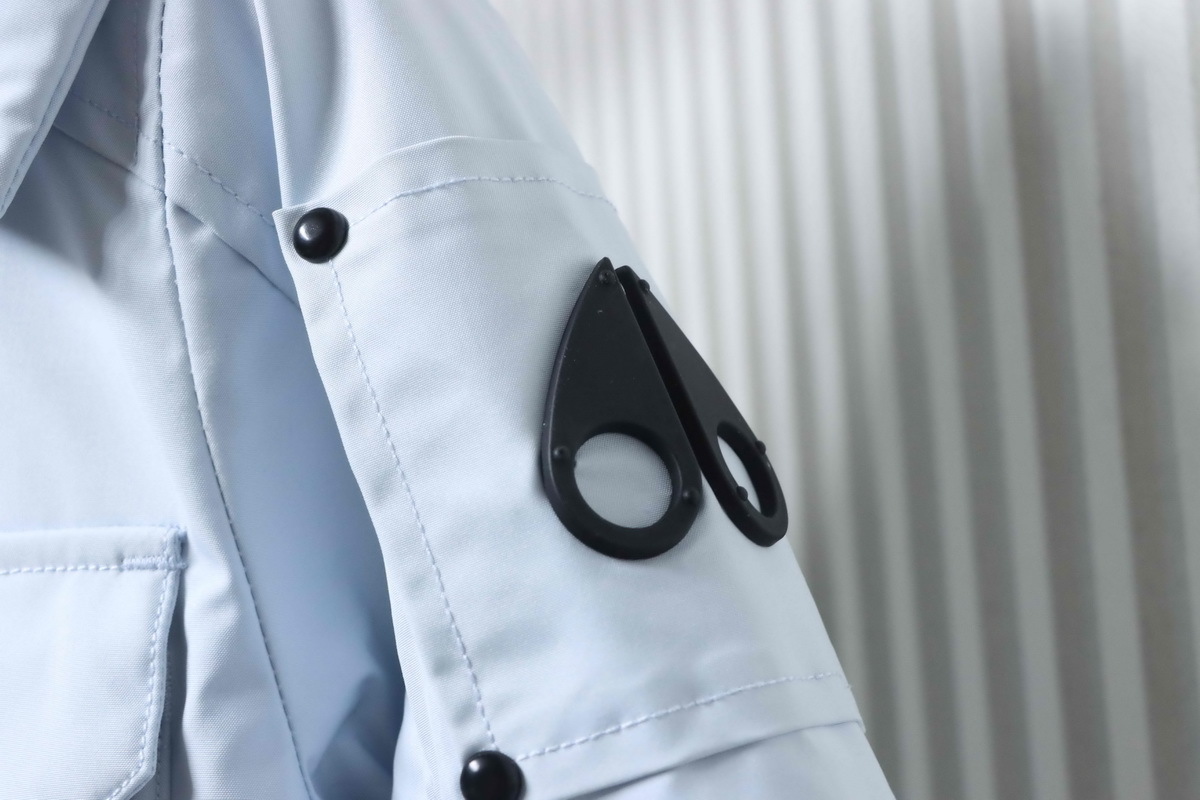 Moose knuckless Multi-pocket down jacket Blue