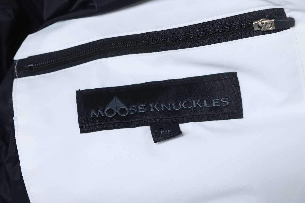 Moose knuckless Cloud down jacket  White
