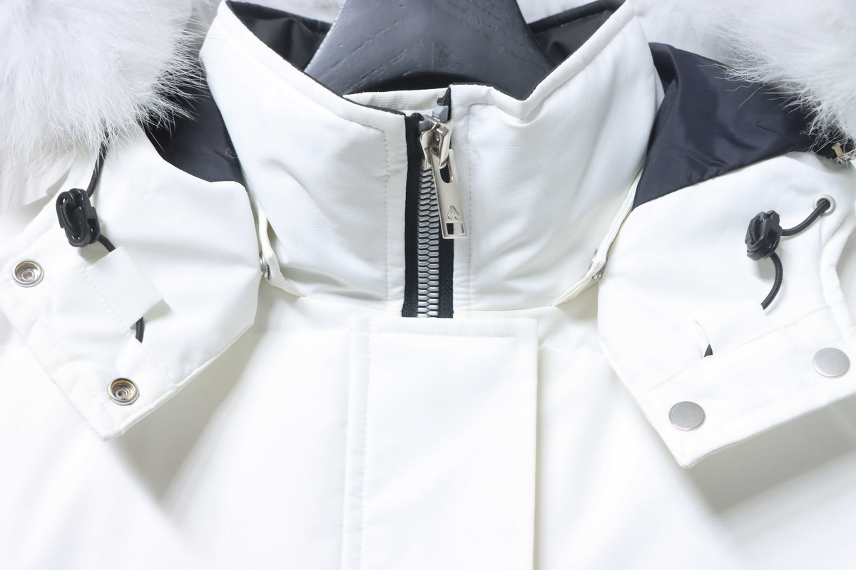 Moose knuckless Cloud down jacket  White