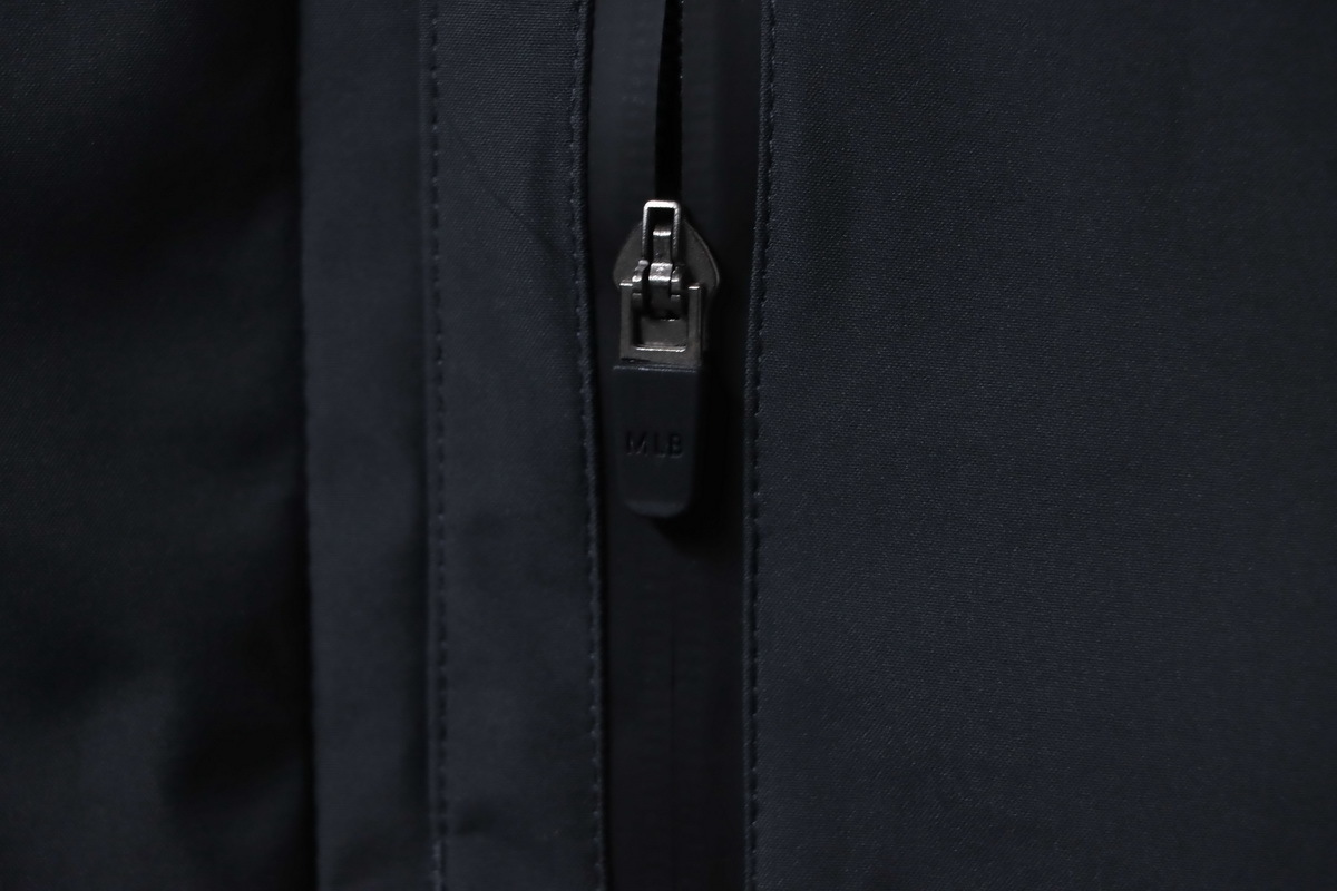  MLB  Second generation large fur collar workwear gray