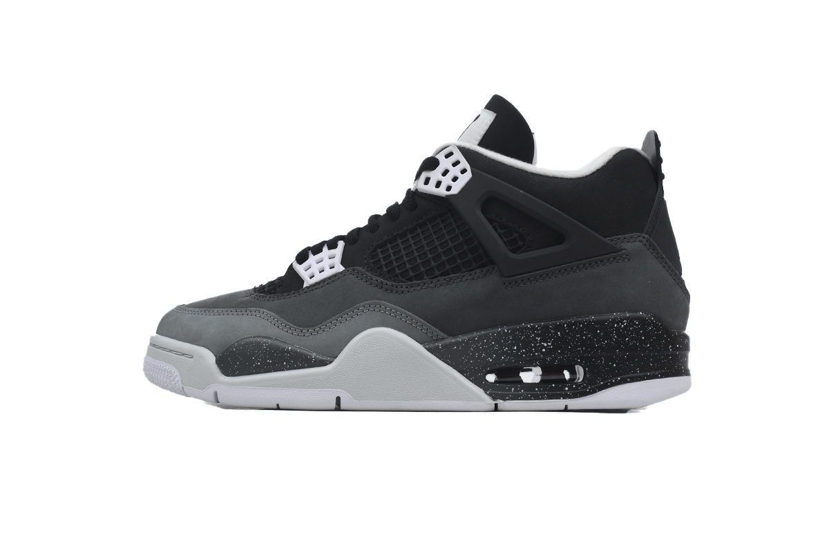  Air Jordan 4 “Fear”  FQ 8138-002