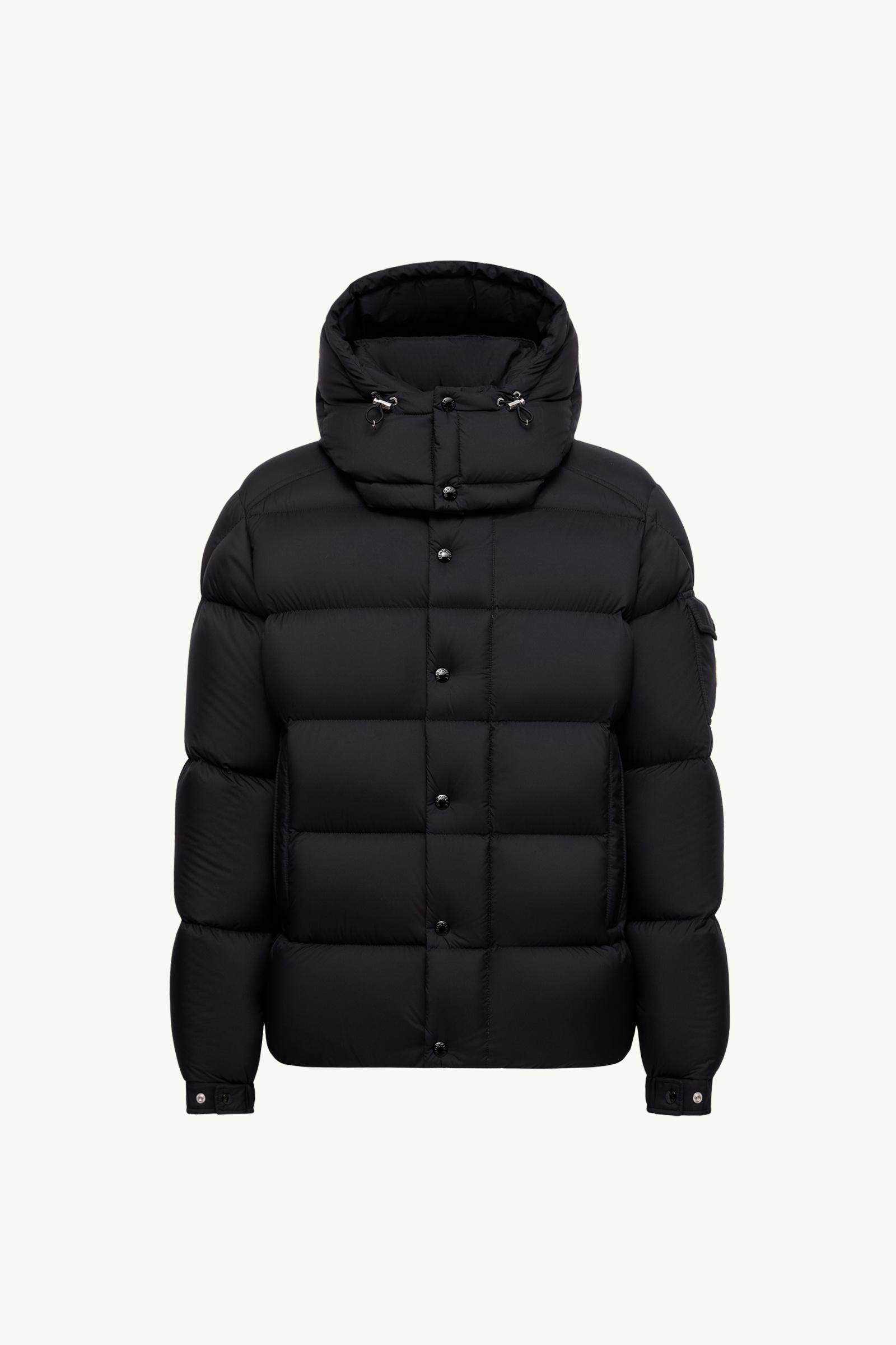 Moncler Maya 70 Hooded Short Down Jacket