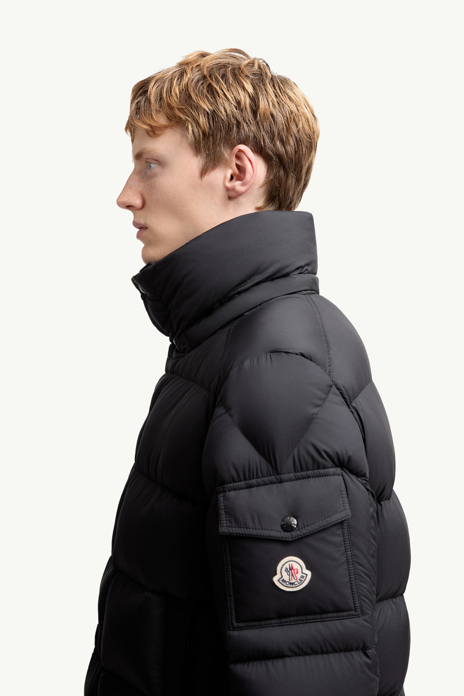 Moncler Maya 70 Hooded Short Down Jacket