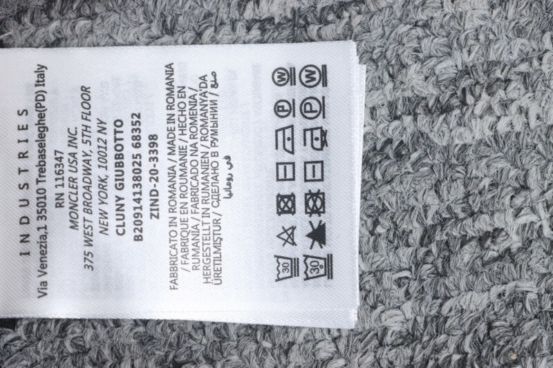  moncler  hooded down jacket with fur collar and buttons  black