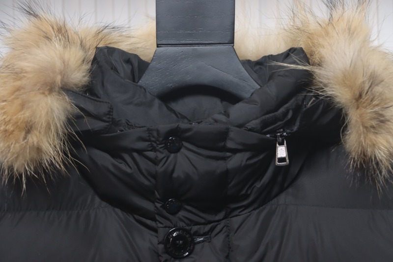  moncler  hooded down jacket with fur collar and buttons  black
