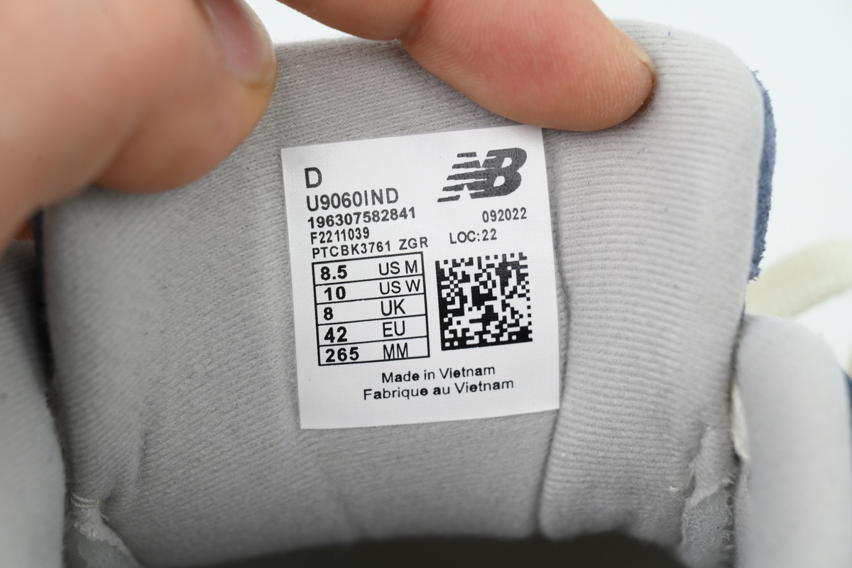  New Balance 9060  Natural Indigo