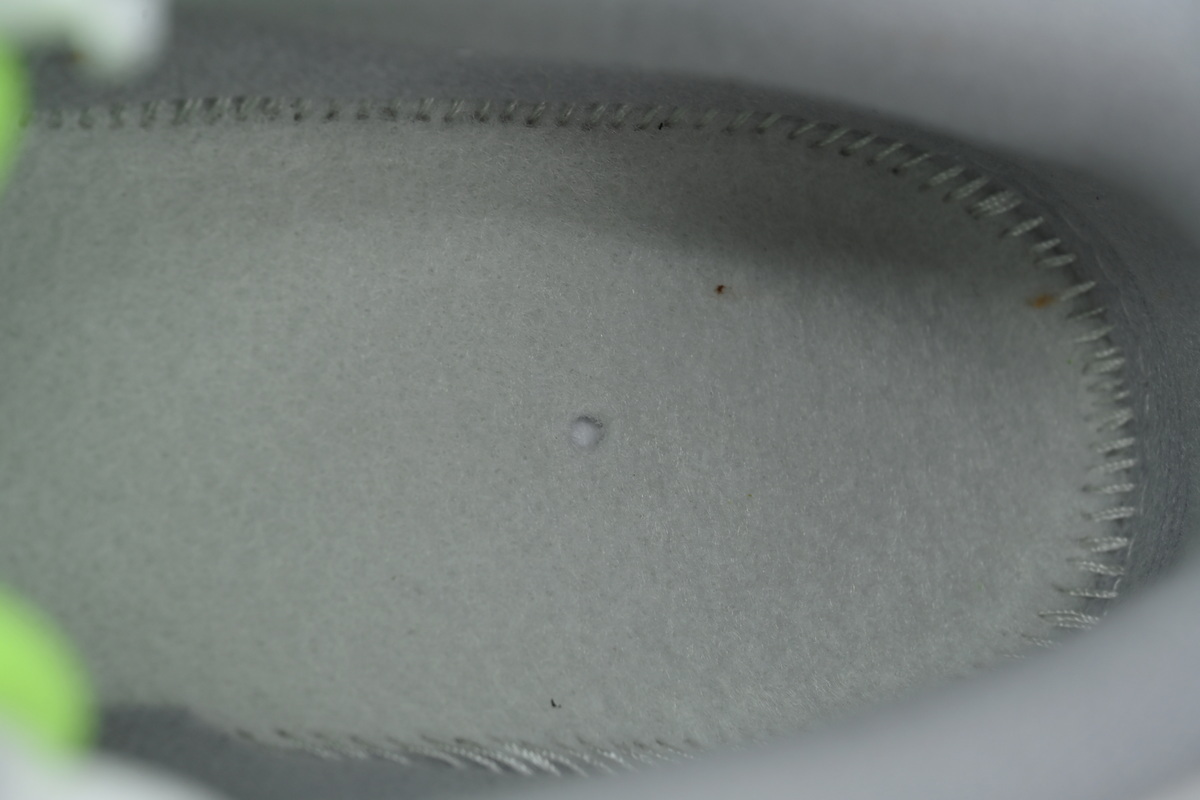 Nike Air Max 90 'Volt' CD0881-103