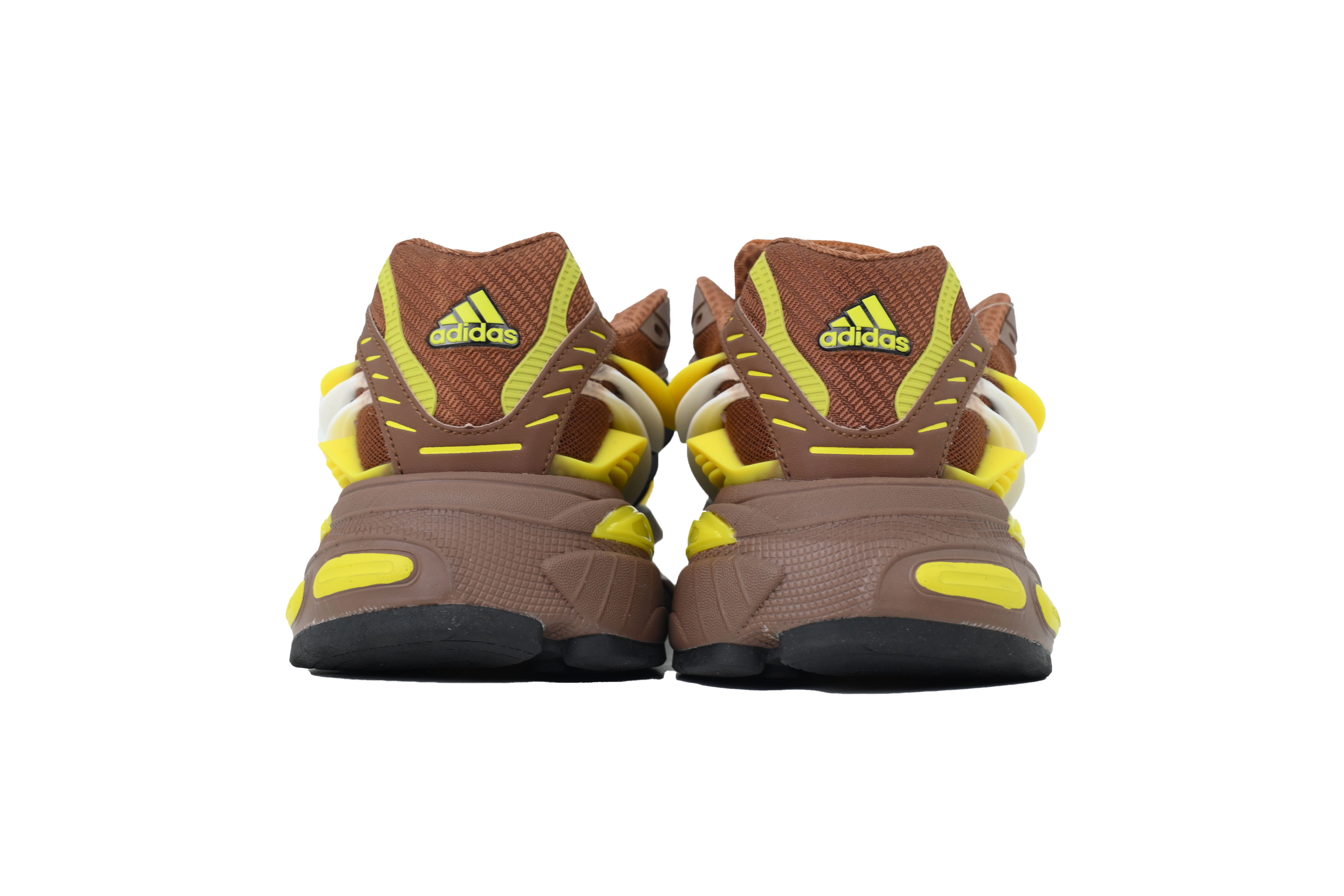 Pharrell x VIRGINIA x adidas Adistar Jellyfish Yellowish Brown JP9267 