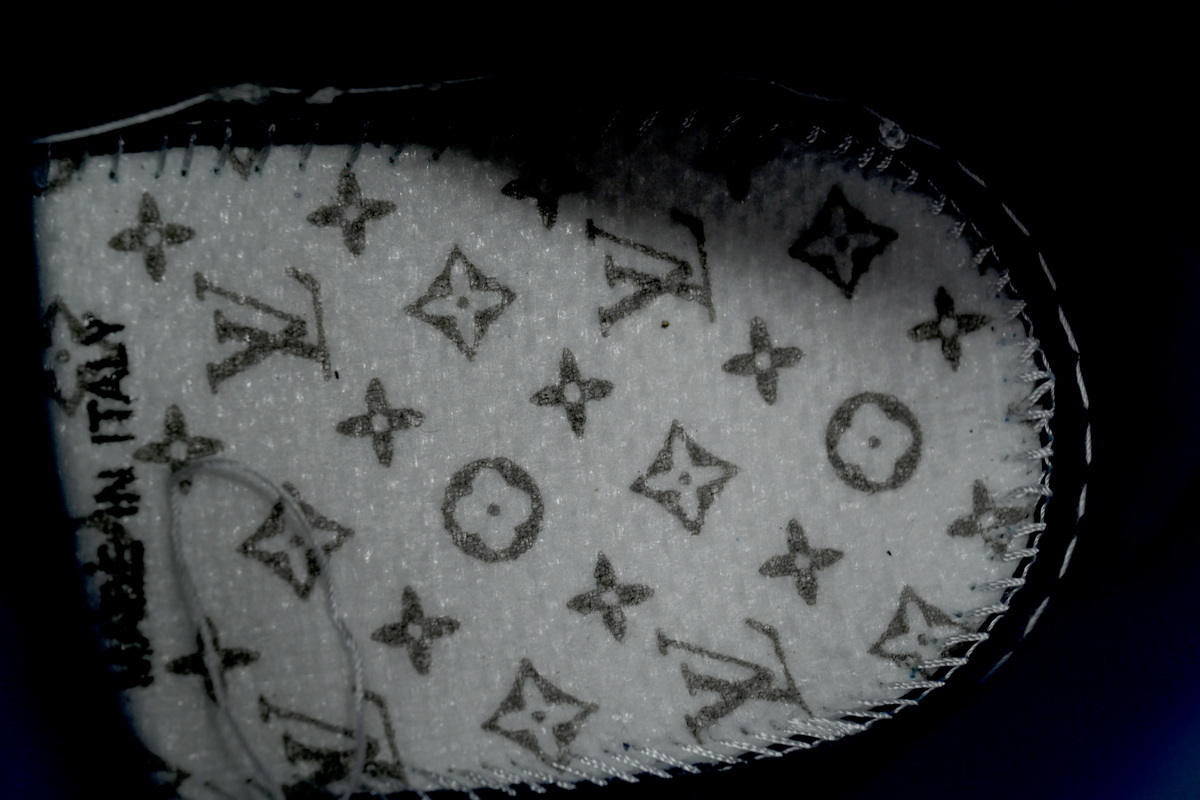 LOUIS VUITTON Bai Shenlan