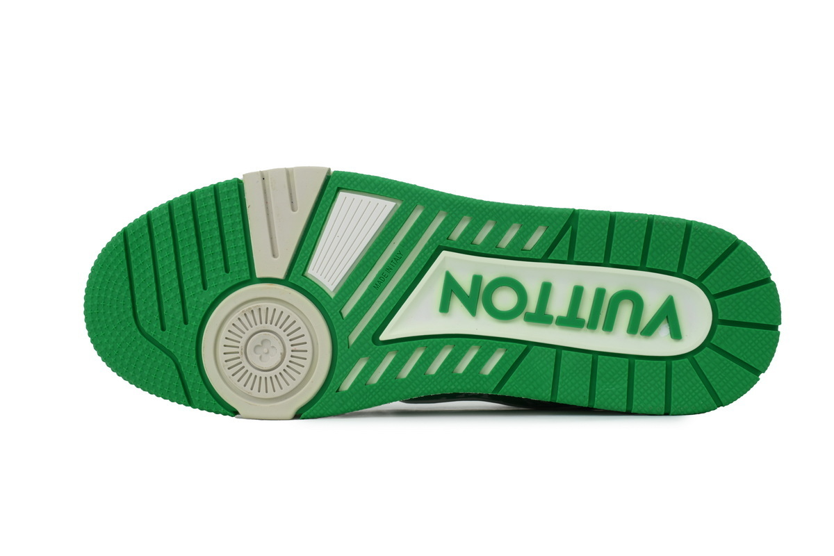  LOUIS VUITTON Green and white cloth