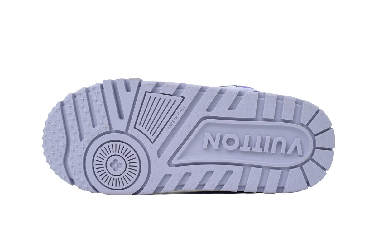 LOUIS VUITTON purple powder