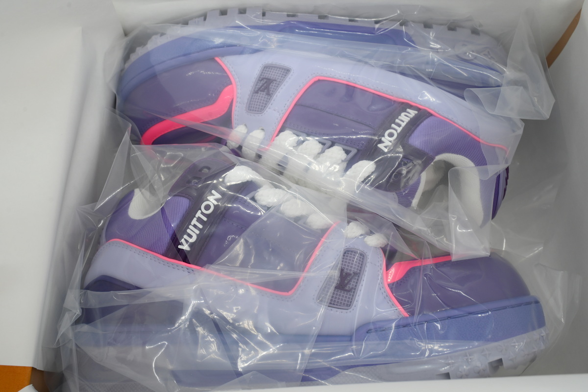 LOUIS VUITTON purple powder