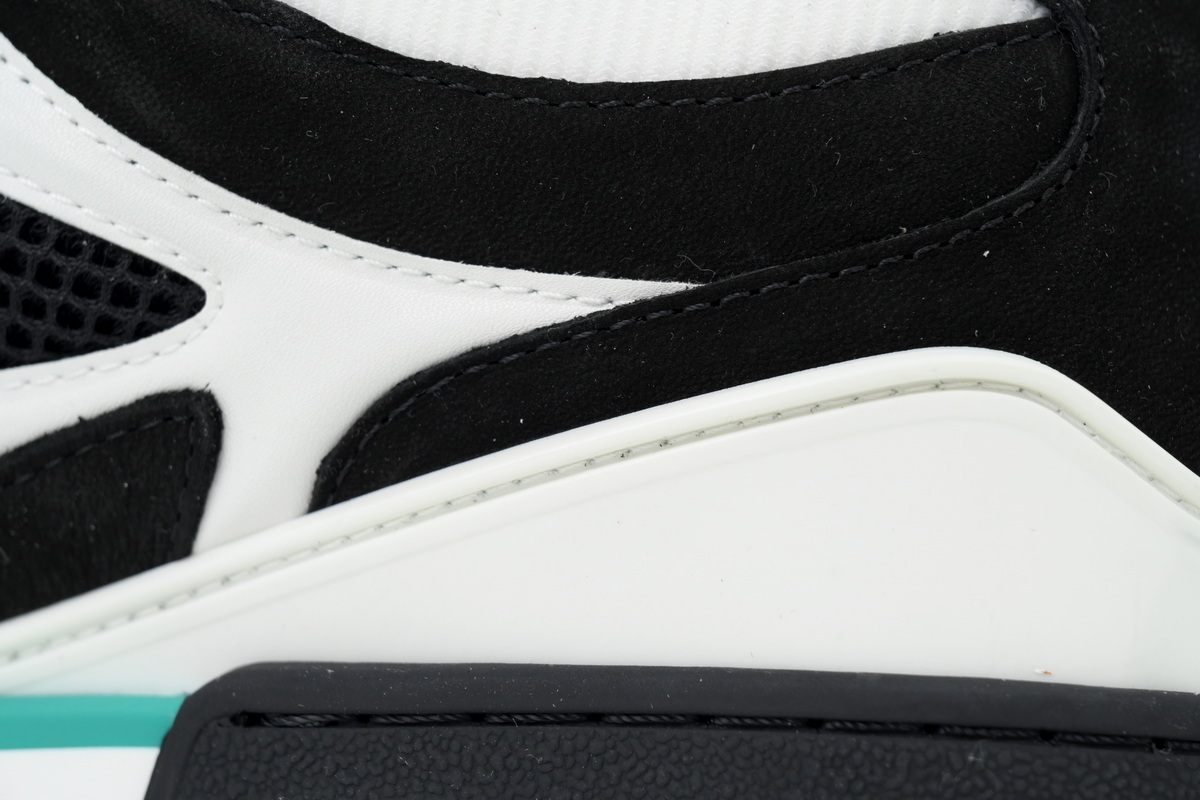 LOUIS VUITTON White and dark green