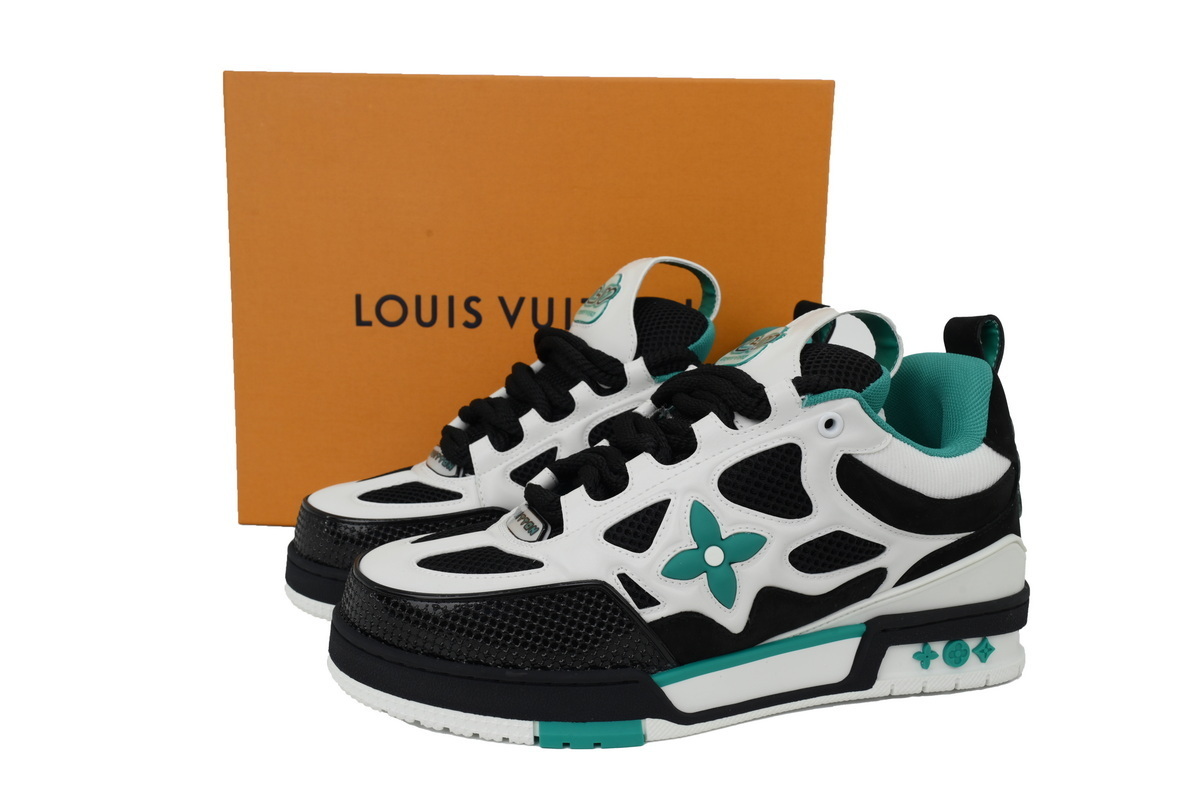 LOUIS VUITTON White and dark green