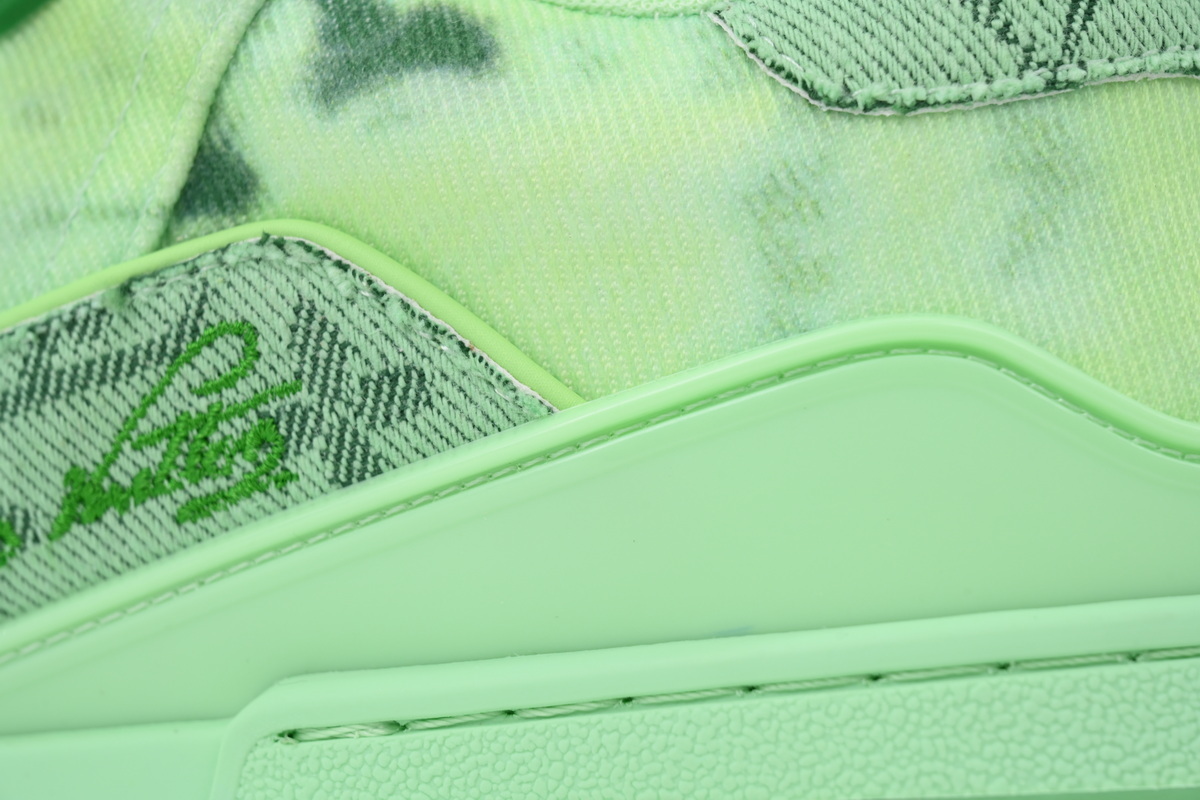 LOUIS VUITTON Fluorescent green