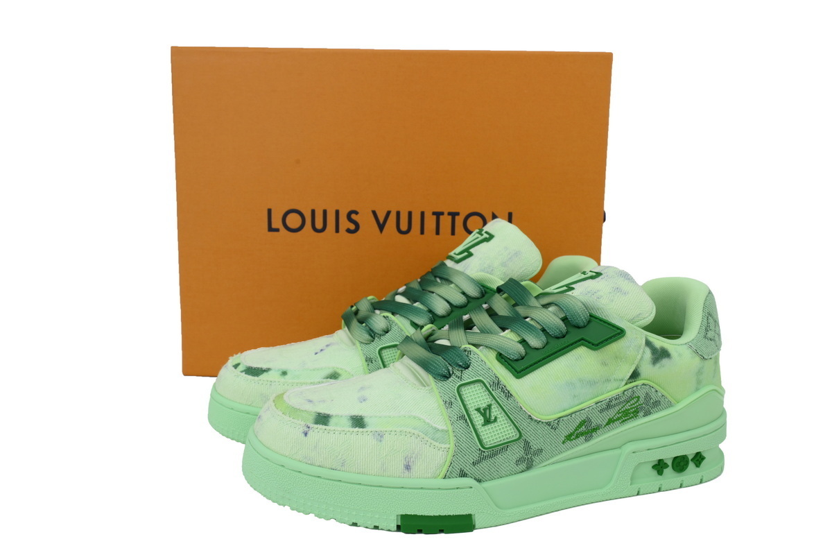 LOUIS VUITTON Fluorescent green