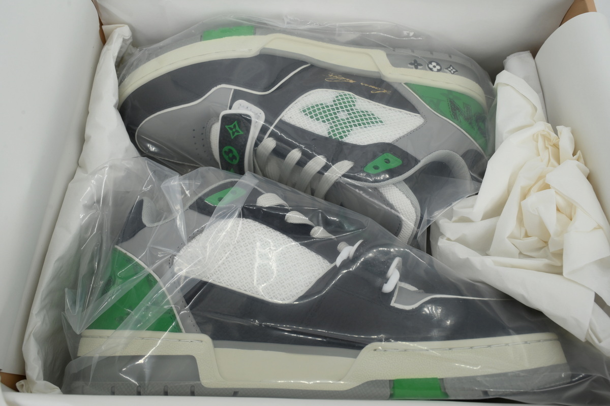 LOUIS VUITTON White  black green