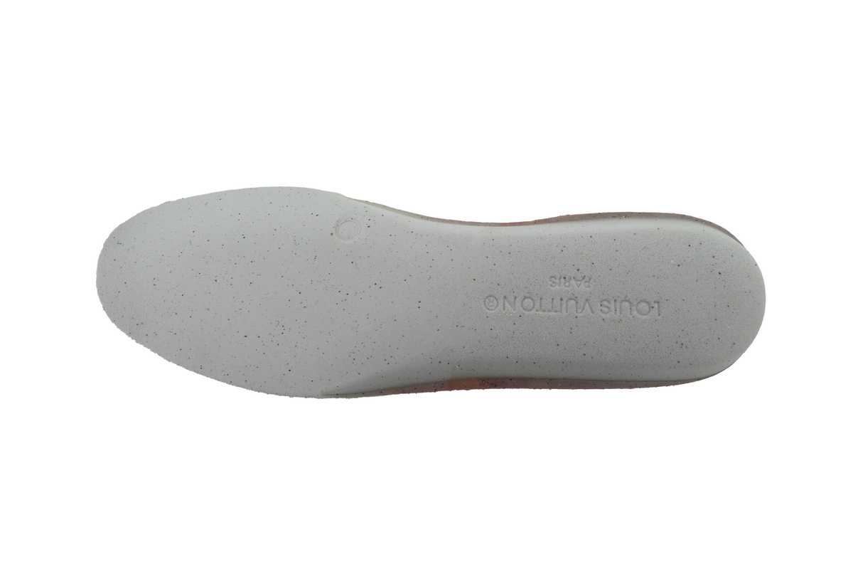  LOUIS VUITTON White And Red Flowers