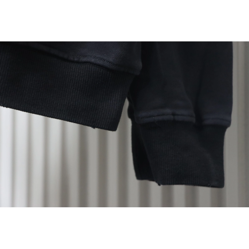 Gucci Hand-painted Letter Crewneck Sweatshirt Washed Black