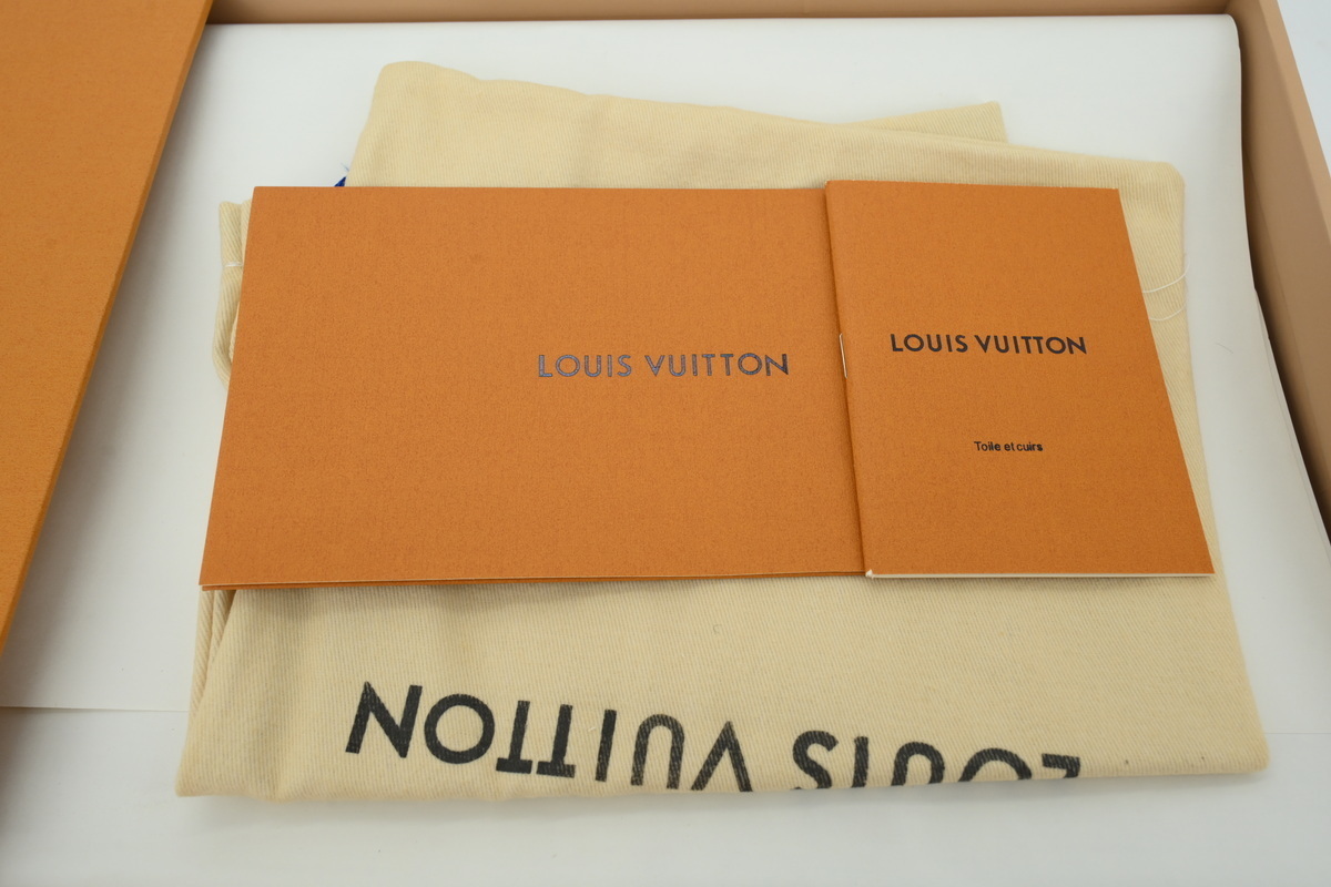 LOUIS VUITTON Lan Cowboy