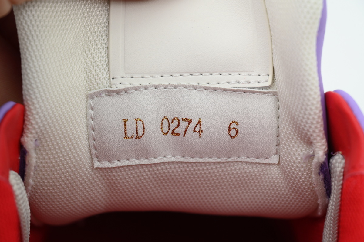 LOUIS VUITTON purplish red