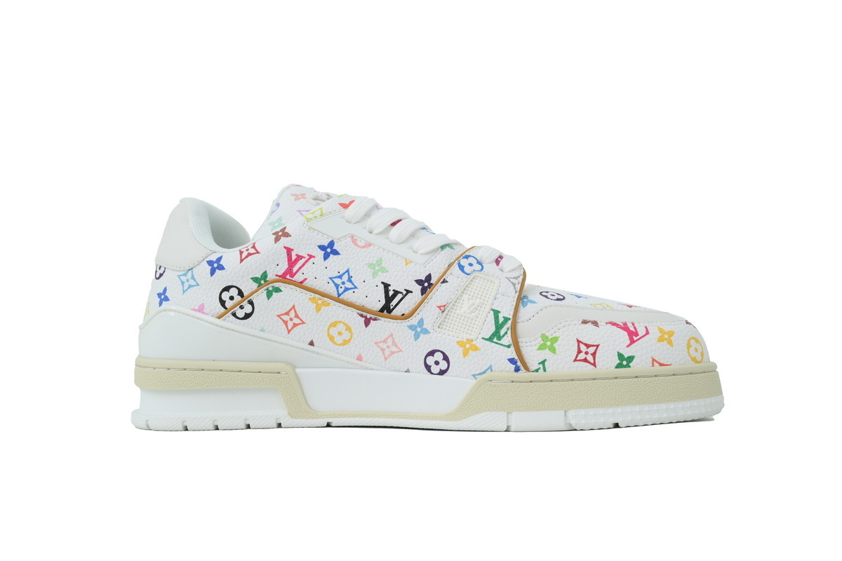 LOUIS VUITTON White flowers