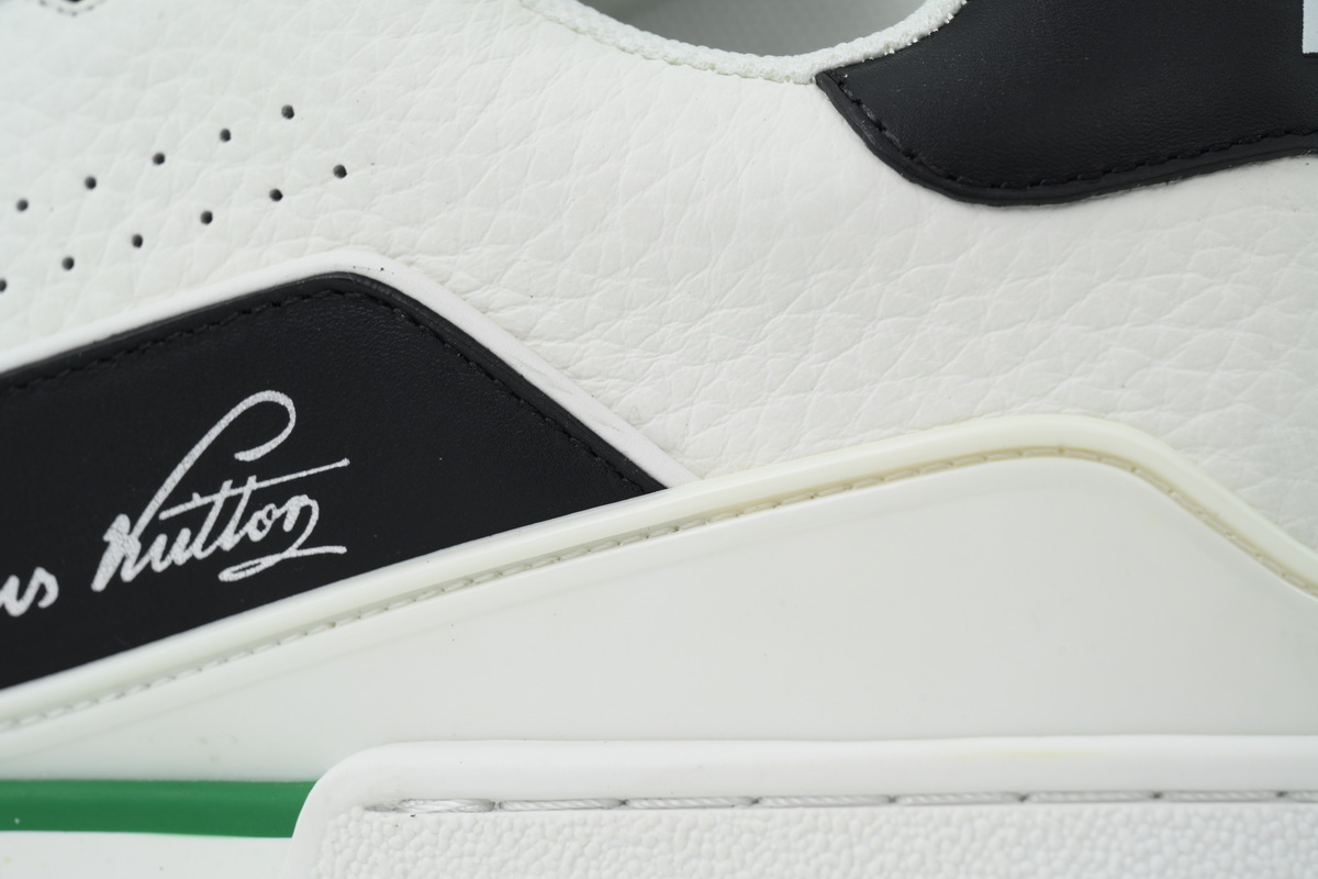 LOUIS VUITTON White/black/green