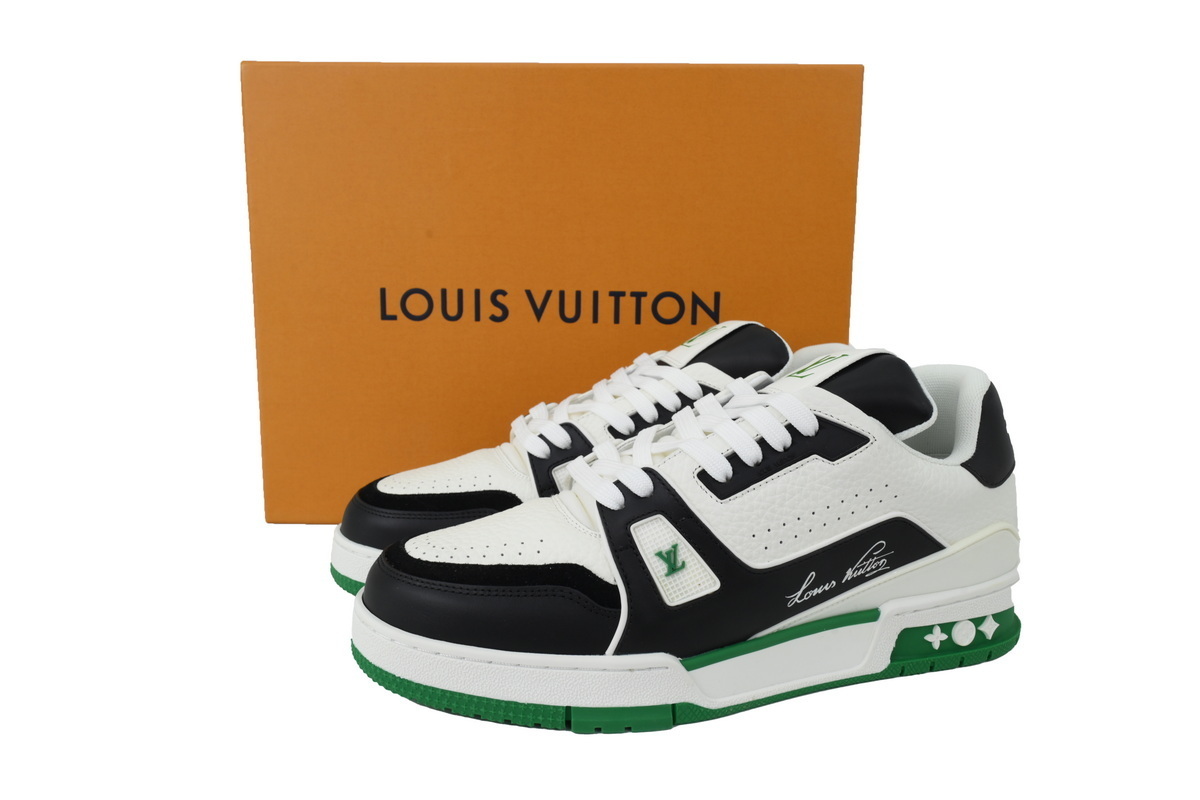 LOUIS VUITTON White/black/green