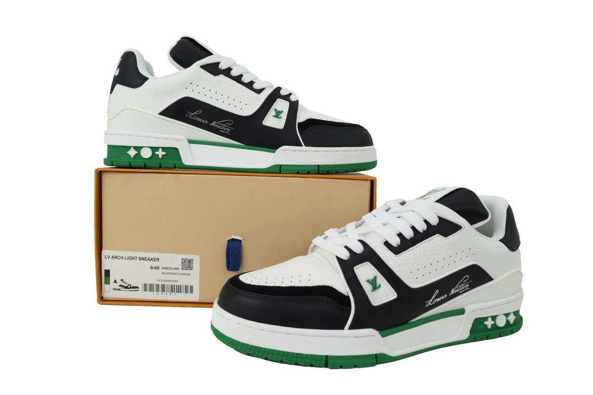 LOUIS VUITTON White/black/green
