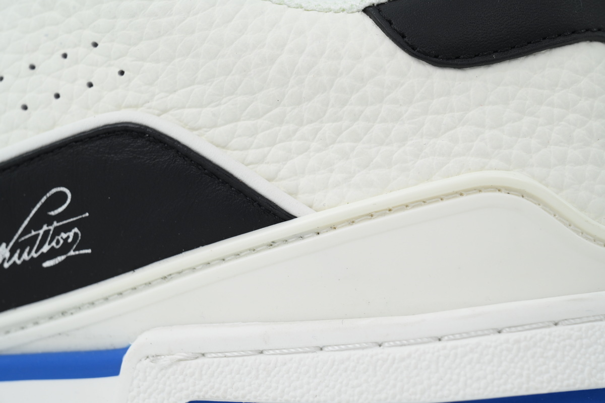 LOUIS VUITTON White Orchid