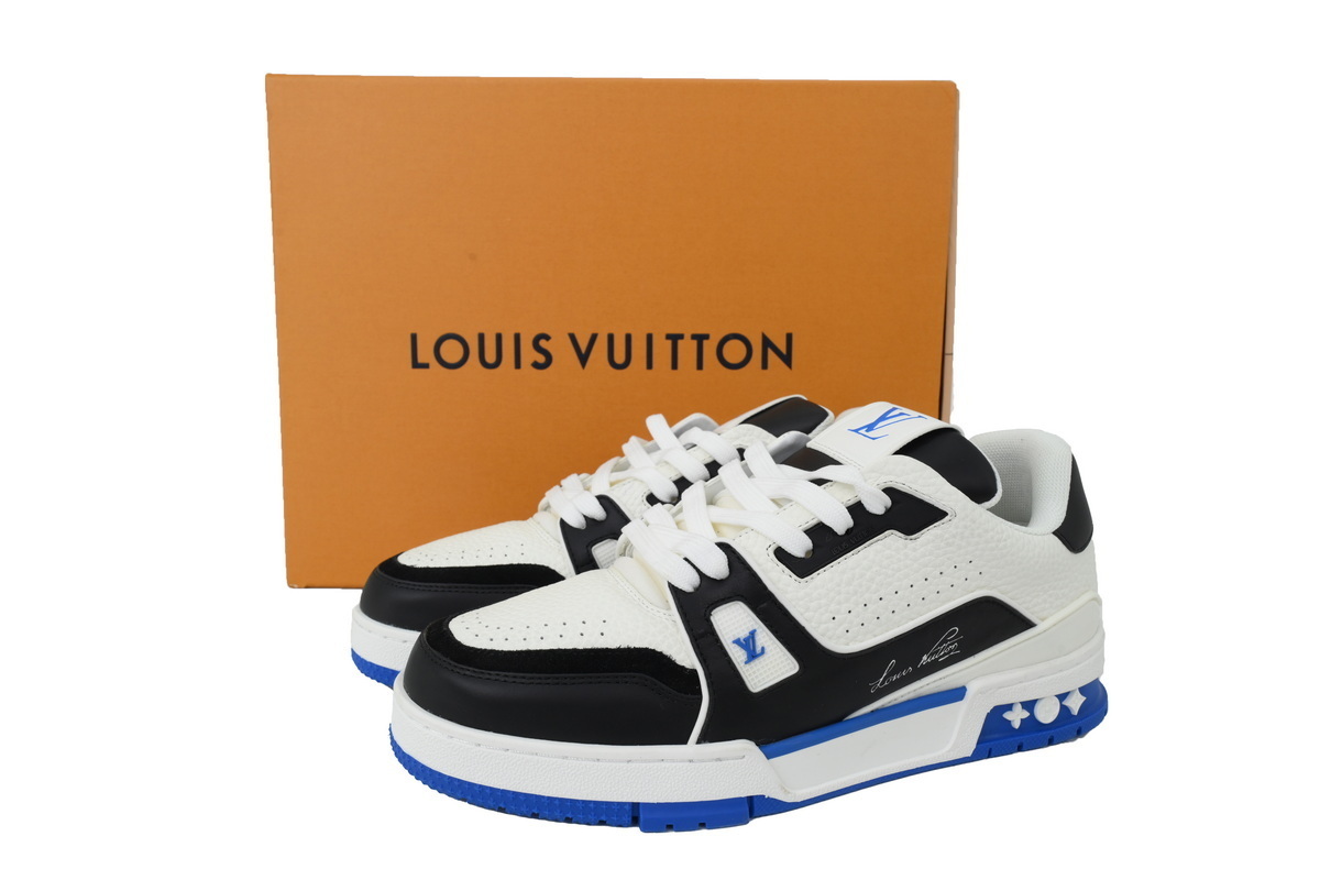 LOUIS VUITTON White Orchid