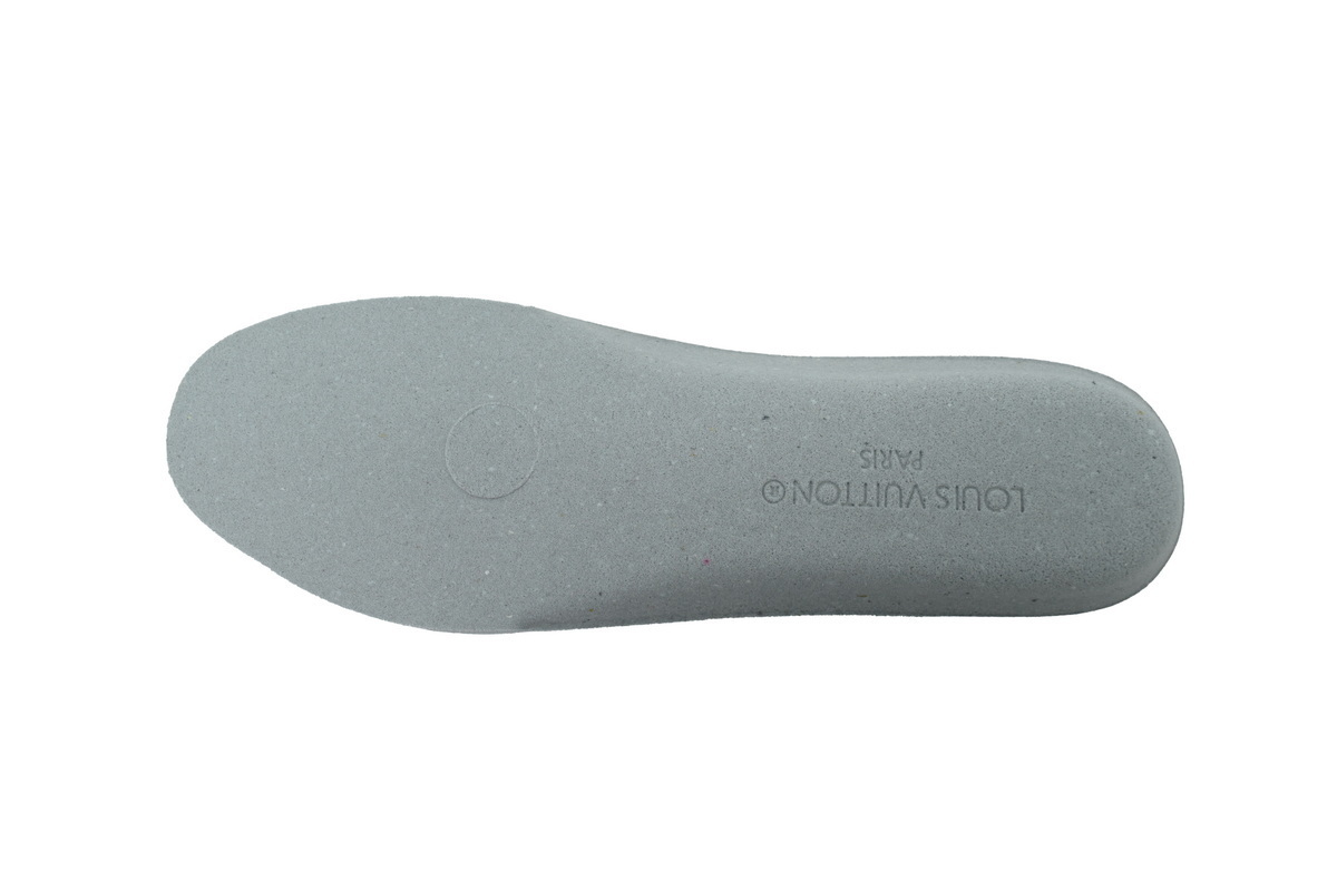 LOUIS VUITTON White Orchid