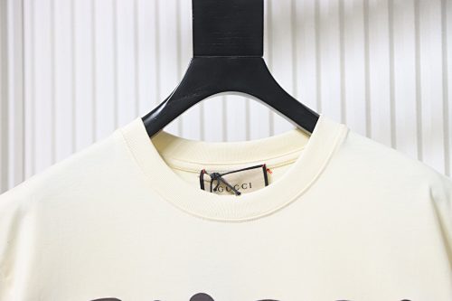 Gucci Cat in a Bamboo Hat T-shirt 