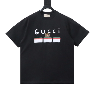 Gucci Bear Print Cotton T-Shirt 01