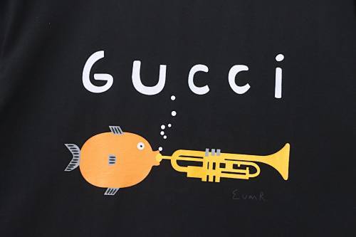 Gucci fish and trumpet print  T-shirt