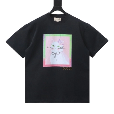 Gucci Cat Print Oversized T-Shirt 01