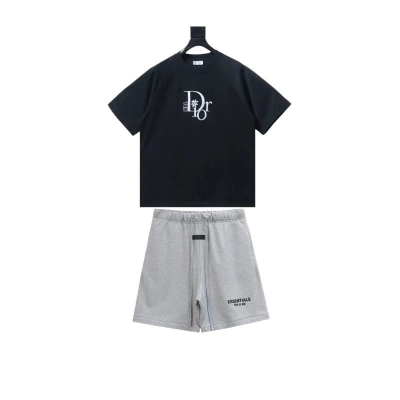Dior relaxed-fit by erl t-shirt+Fear of God Essentials Shorts 01