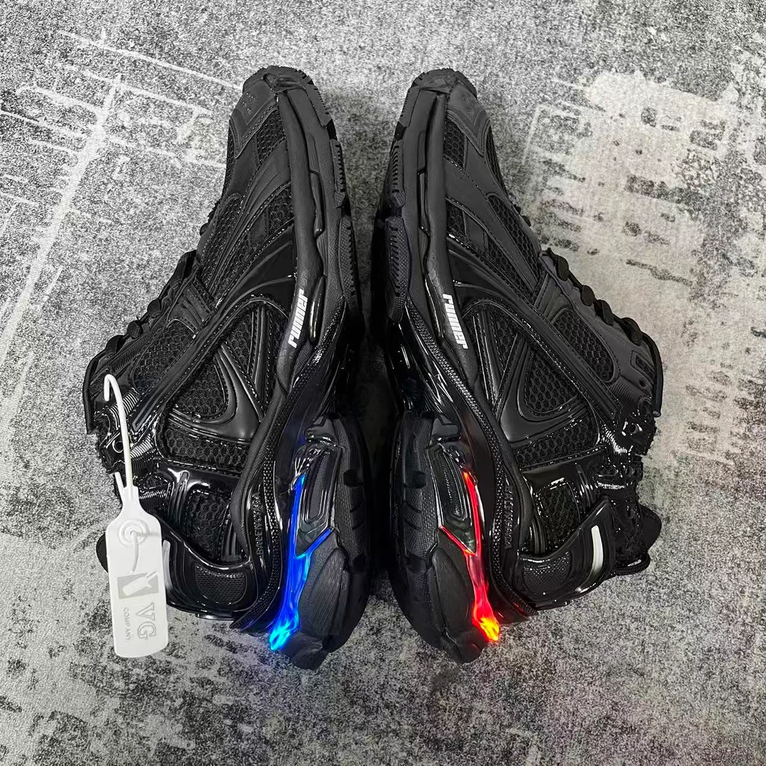 PK God Batch Balenciaga Runner Black LED