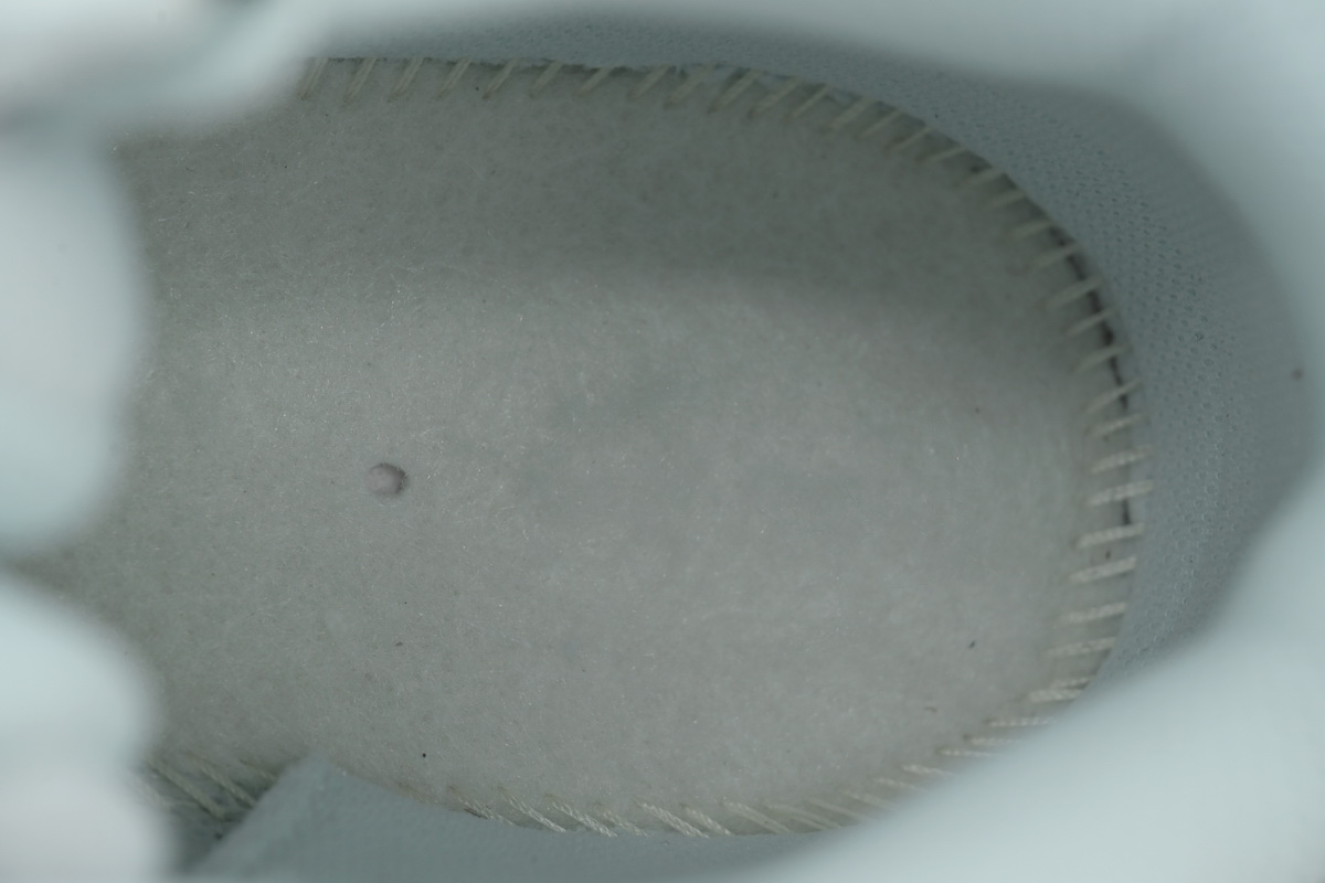 Nike Wmns Air More Uptempo 'White Black' DO6718-100 