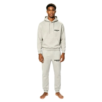 Fear of God Essentials Pullover Hoodie Light Heather Oatmeal + Fear of God Essentials Relaxed Sweatpants (SS22) Light Oatmeal 01