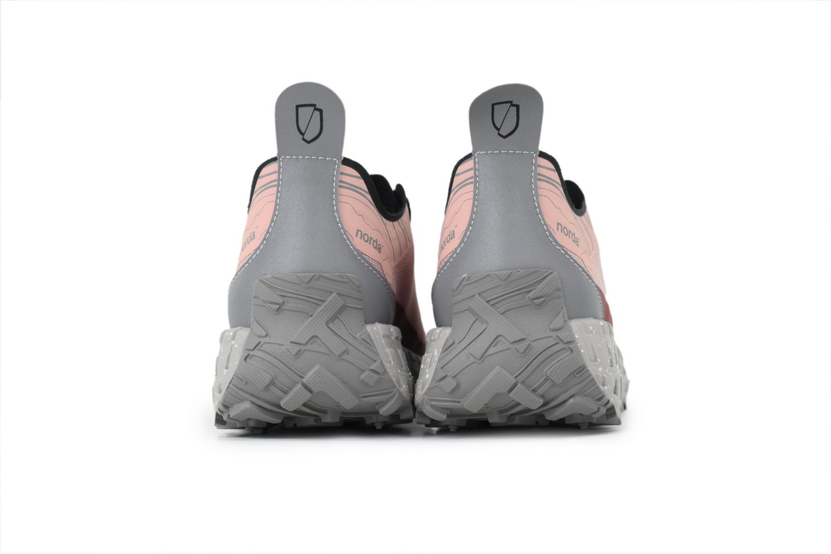 Norda 001 Trail Running Shoe pink